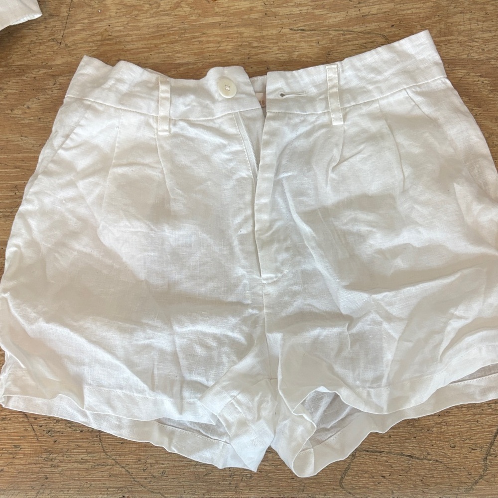 Women's White Linen Blend High-Waist Shorts